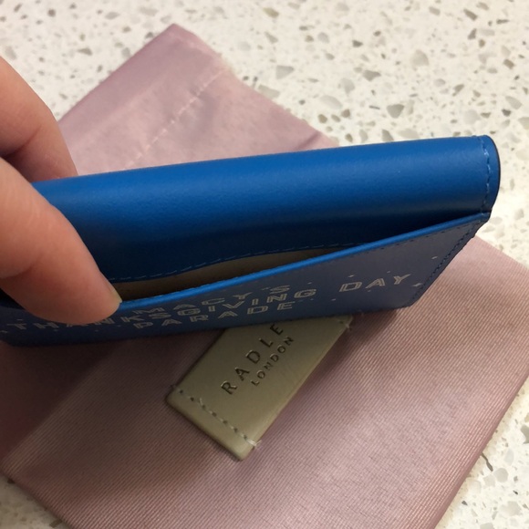 NWT Radley London Macy’s Thanksgiving Day Parade cardholder wallet. - Picture 3 of 9
